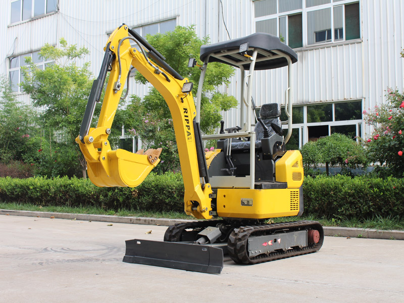 無尾R330履帶式小型挖掘機